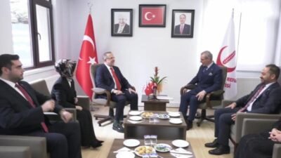 AK Parti heyeti, Ramazan Bayramı dolayısıyla Yeniden Refah Partisi'ni ziyaret