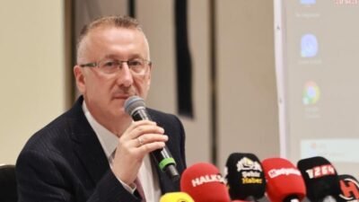 AK Parti’nin ihraç istemiyle disipline sevk ettiği Adapazarı Belediye Başkanı