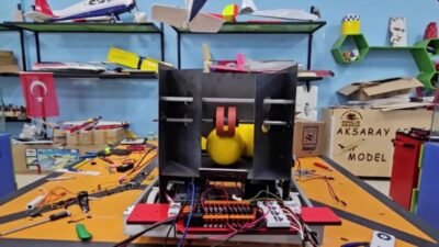 Aksaraylı lise öğrencilerinin kurduğu Voltaria Robotics takımı, İstanbul’da düzenlenecek "FIRST