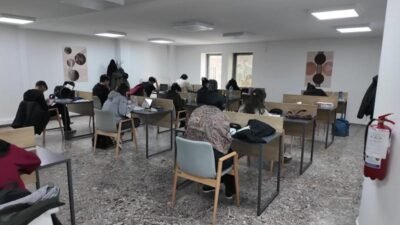 Ankara Büyükşehir Belediyesi (ABB) kütüphaneleri, her yaştan vatandaşı kitapların sessiz