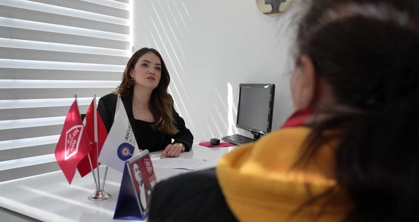 Antalya Büyükşehir Belediyesi tarafından kadınların bireysel gelişimini desteklemek amacıyla hizmete