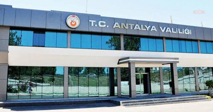 Antalya'nın Kepez ilçesinde sera işçilerinin kaldığı konteynerde çıkan yangında anne