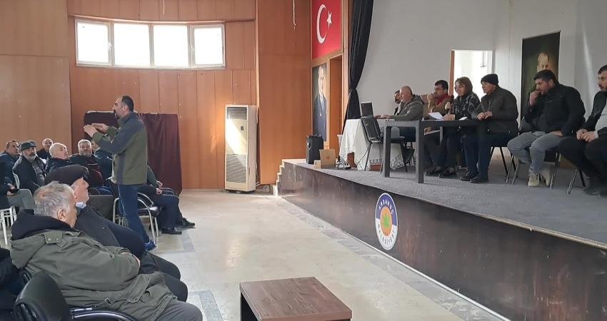 Artvin Damızlık Sığır Yetiştiricileri Birliği Başkanlığına Gökhan Taşdemir seçildi Artvin Damızlık Sığır Yetiştiricileri Birliği 6. Olağan Kongresi, Ardanuç’ta toplandı.