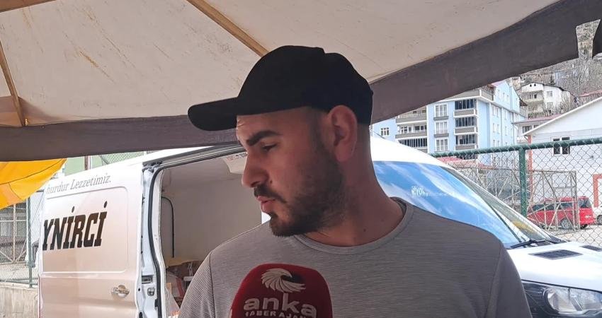 Artvin’in Ardanuç ilçesinde pazarcılar, artan maliyetler ve akaryakıt zamları nedeniyle