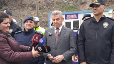 Artvin Valisi Turan Ergün, Ramazan Bayramı öncesinde Yusufeli yolu üzerindeki