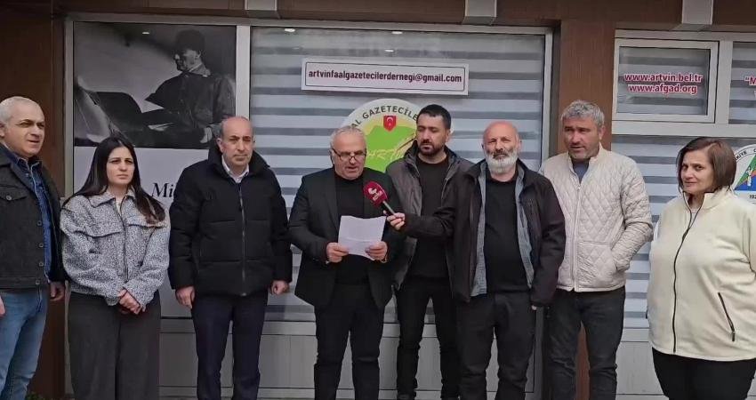 BirGün gazetesi muhabiri İsmail Arı’nın tutuklanmasına bir tepki de Artvin’deki