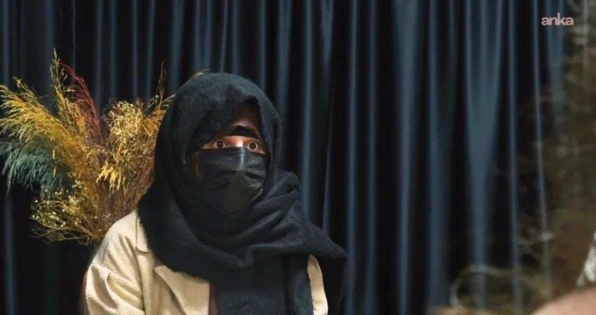 Avukatın Sesi İnisiyatifi: Bakırköy 12. Aile Mahkemesi, talebimiz doğrultusunda istismar sanığı babanın ‘cenazeye katılımının engellenmesi’ yönünde karar vermiştir Bakırköy 12. Aile Mahkemesi, Avukatın Sesi İnisiyatifi'nin başvurusu üzerine, İstanbul'da