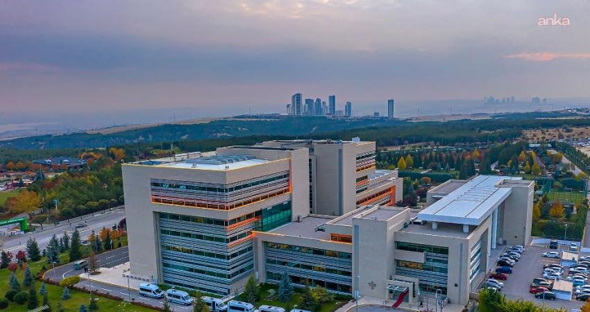 AYM: FETÖ sanıklarına hacizde ihlal yok Anayasa Mahkemesi, Milli Savunma Bakanlığının, Fetullahçı Terör Örgütü'nün (FETÖ) darbe