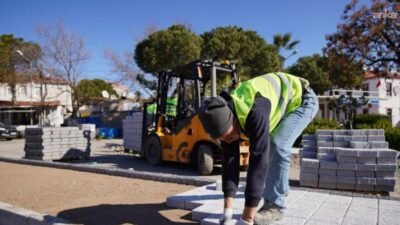 Ayvalık Belediyesi Fen İşleri Müdürlüğü ekipleri, Cunda Adası’nda Eski Yol Giriş