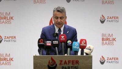 Zafer Partisi Genel Başkan Yardımcısı ve Parti Sözcüsü Azmi Karamahmutoğlu,
