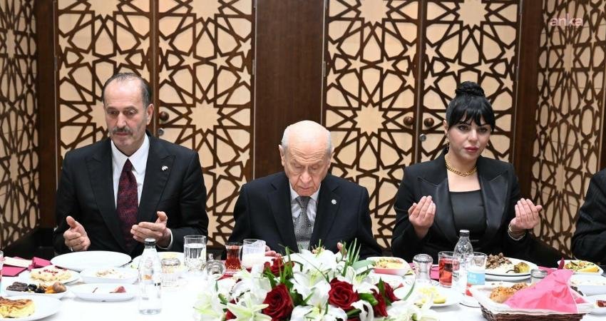 MHP Genel Başkanı Devlet Bahçeli, partisinin genel merkez çalışanlarıyla iftar