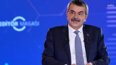 Milli Eğitim Bakanı Yusuf Tekin, ara tatilin başlaması dolayısıyla öğrenci