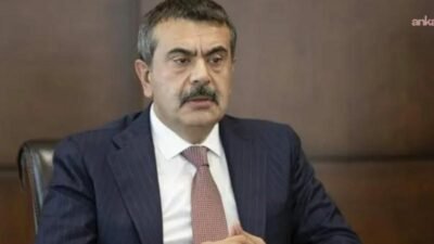 Milli Eğitim Bakanı Yusuf Tekin, İstanbul Çekmeköy'de bir lisede saldırı sonucu