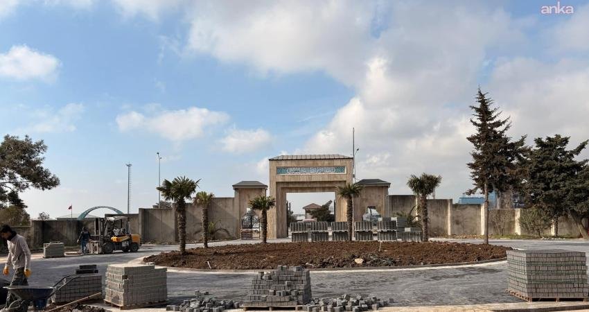 Bandırma Belediyesi, bayram öncesinde vatandaşların ziyaretlerini temiz ve düzenli bir