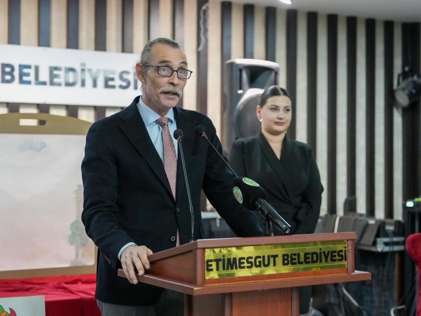 Etimesgut Belediyesi, Korkut Ata Kongre ve Kültür Merkezi’nde özel gereksinimli