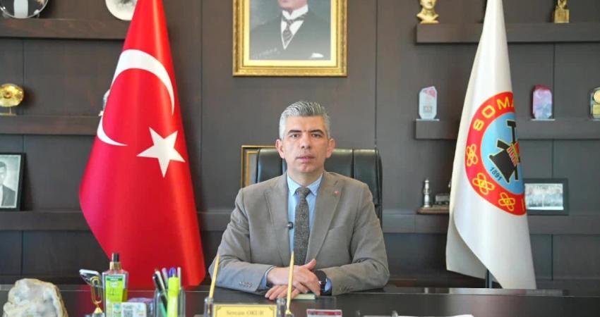 Başkan Okur’dan Soma’da sıcak su krizine tepki: “Santral durmaya devam ettiği sürece 45 bin vatandaşımız kış gününde mağduriyet yaşayacak” Soma Belediye Başkanı Sercan Okur, yaklaşık 45 bin kişinin termik