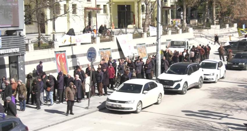 Başkent Mobil Marketler, bu hafta altı ilçede Ankara Büyükşehir Belediyesi (ABB), yerli besi et ürünlerini ramazan boyunca