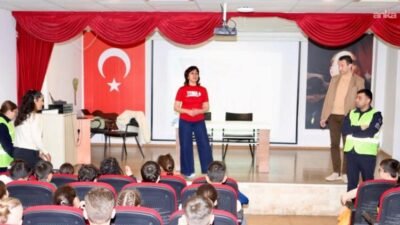 Bayraklı Belediyesi, 30 Mart Uluslararası Sıfır Atık Günü kapsamında ilkokul