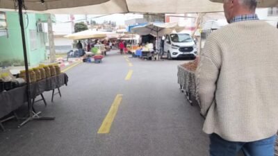 Osmaniye'nin Kadirli ilçesinde bayram alışverişinde çıkan vatandaşlar pahalılıktan dert yandı.