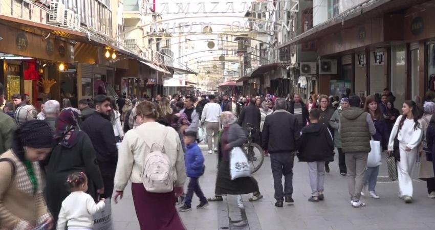 Ekonomik krizin etkilerini her geçen gün daha fazla hissettiklerini belirten