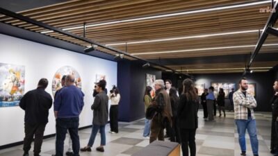 Dijital sanatçı Durmuş Bahar’ın “Zamansız Yolculuk Hikâyeleri” sergisi, Beylikdüzü Atatürk