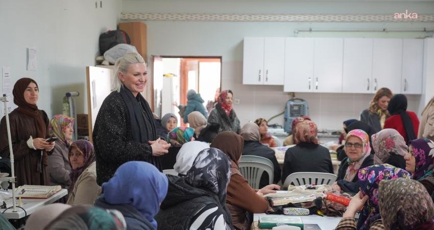 Bilecik Belediye Başkanı Melek Mızrak Subaşı, mahalle konaklarında ramazan ayı