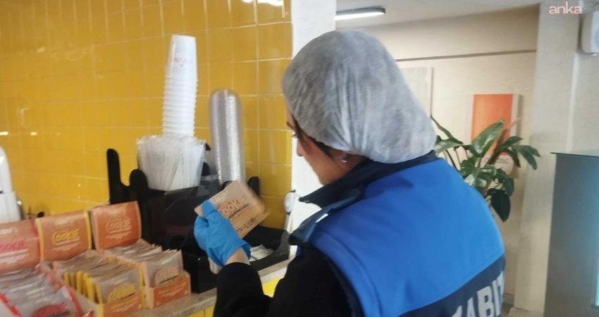 Bilecik Belediyesi Zabıta Müdürlüğü ekipleri tarafından şehrin birçok noktasında, yiyecek