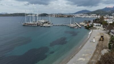 Bodrum Belediyesi, yaz sezonu öncesinde kent genelindeki plajları kullanıma hazırlamak için