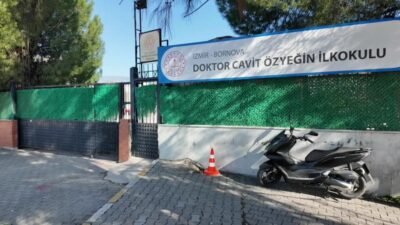Bornova Belediye Başkanı Ömer Eşki, ilkokul 2. sınıf öğrencilerinin hayat