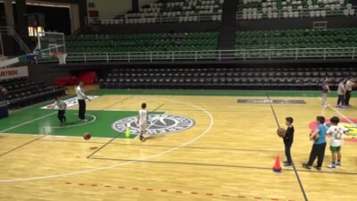 Bornova Belediyesi tarafından düzenlenen spor okulları kapsamında 2012–2017 doğumlu çocuklara