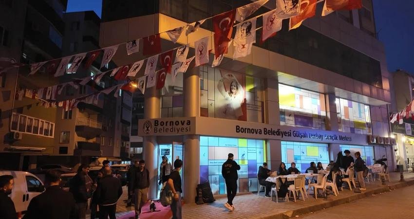 Bornova Belediyesi Şehzadeler Belediye Başkanı Gülşah Durbay’ın adının verildiği Gülşah