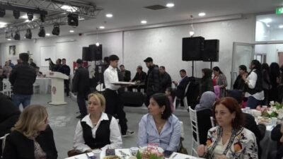 Bornova Belediyesi, şehit aileleri ve gaziler için iftar programı düzenledi.