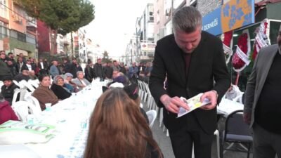 Buca Yardımlaşma Derneği hizmete açıldı Buca Yardımlaşma ve Güçlendirme Derneği’nin açılışında konuşan Buca Belediye Başkanı