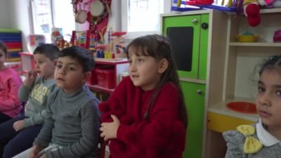 Buca Belediyesi, AÇEV iş birliği ile hayata geçirdiği "Okuyan Bir