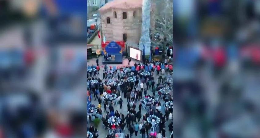Bursa Büyükşehir Belediye Başkanı Mustafa Bozbey, Kadir Gecesi’nde eşi Seden