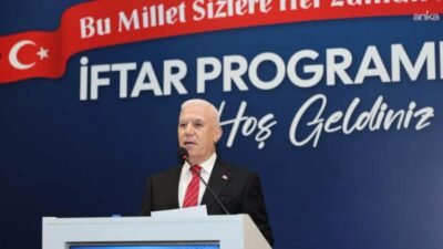 Bursa Büyükşehir Belediye Başkan Mustafa Bozbey, iftar programında şehit aileleri