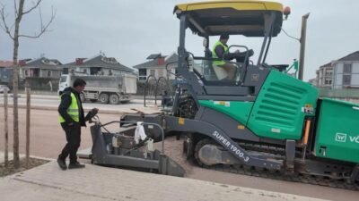 Bursa Büyükşehir Belediye Başkanı Mustafa Bozbey, BUSKİ tarafından İnegöl ilçesi Yenimahalle’de