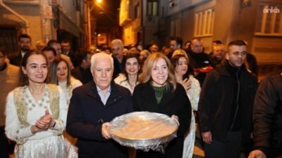 Bursa Büyükşehir Belediye Başkanı Mustafa Bozbey, Namık Kemal Mahallesi’nde Arnavut