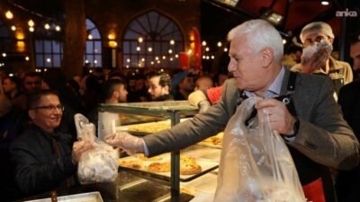 Bursa Büyükşehir Belediye Başkanı Mustafa Bozbey, ramazan ayının geleneksel duraklarından
