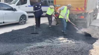 Bursa Büyükşehir Belediyesi, altyapıdan üstyapıya kentin 17 ilçesinde hizmetlerini sürdürüyor.