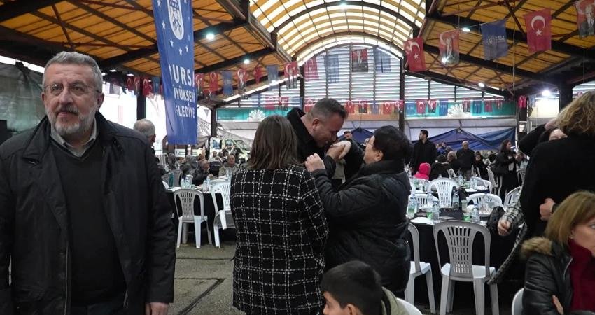 Bursa Büyükşehir Belediyesi, Nilüfer ilçesi Konak Mahallesi’nde düzenlediği iftar programında