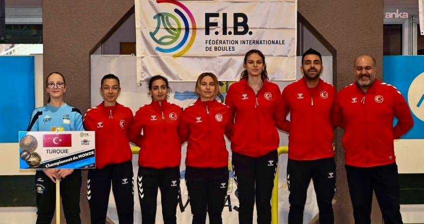 Bursa Büyükşehir Belediyesporlu Türker, U23 Bocce Dünya Kupası’ndan iki gümüş madalyayla döndü Bursa Büyükşehir Belediyesporlu Mine Türker, U23 Bocce Dünya Kupası’nda volo