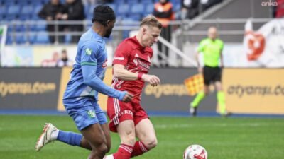 Trendyol Süper Lig'in 25. haftasında Çaykur Rizespor, sahasında Hesap.com Antalyaspor'u