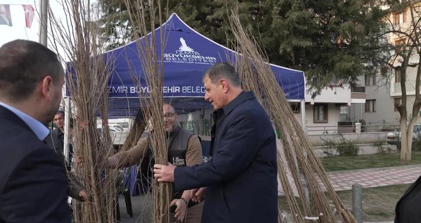 İzmir Büyükşehir Belediye Başkanı Cemil Tugay, Ramazan ayında Beydağ’da hem