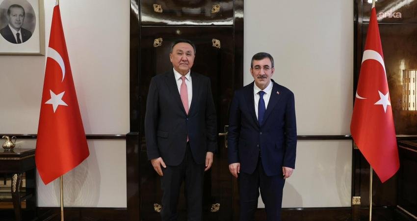 Cumhurbaşkanı Yardımcısı Cevdet Yılmaz, Türk Devletleri Teşkilatı Genel Sekreteri Kubanıçbek