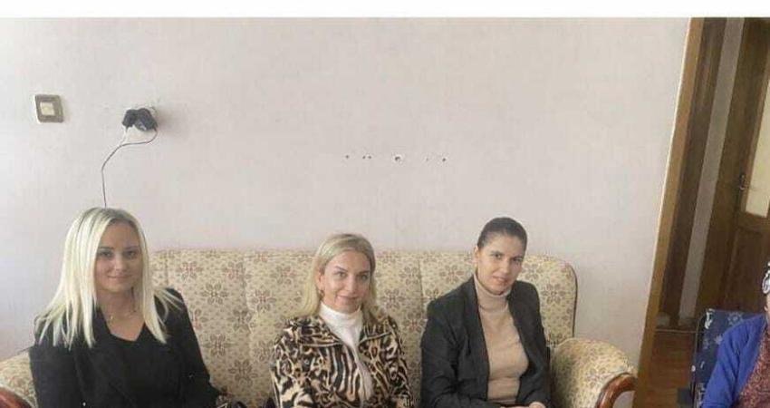 CHP Denizli Kadın Kolları Başkanı Ayşen Kocabay, AK Parti Denizli