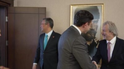 CHP Genel Başkanı Özgür Özel, Bulgaristan Büyükelçisi Angel Cholakov’u, CHP