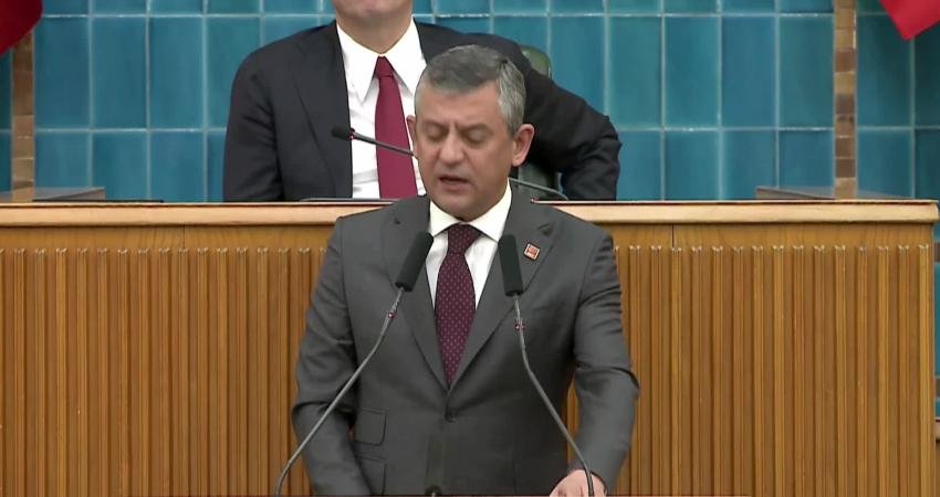 CHP Genel Başkanı Özgür Özel, "İran'daki rejimin baskıcı ve insan