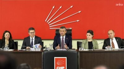 CHP Genel Başkanı Özgür Özel başkanlığında toplanan Parti Meclisi (PM)'nde,