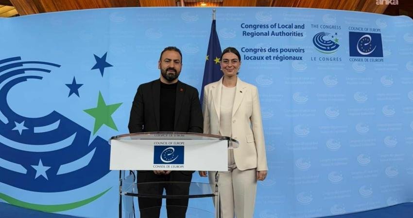 CHP Strazburg Birliği’nden Üsküdar Belediye Başkanı Sinem Dedetaş’a tebrik CHP Strazburg Birliği, Üsküdar Belediye Başkanı Sinem Dedetaş’ın Avrupa Konseyi